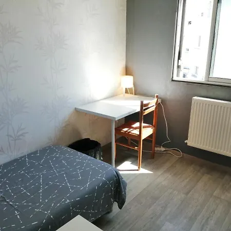 Privatunterkunft D'hote A Pessac